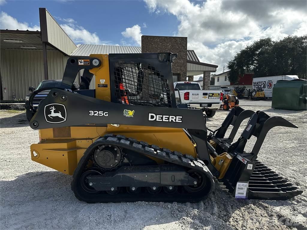 John Deere 325G Miniladers