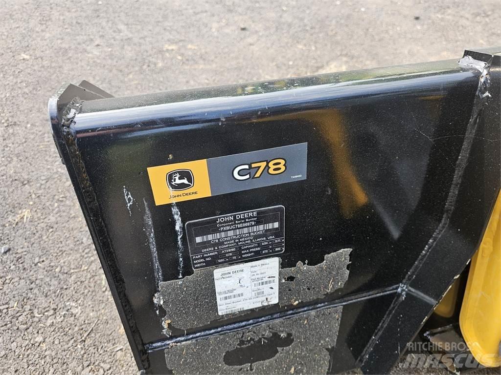 John Deere 325G Miniladers