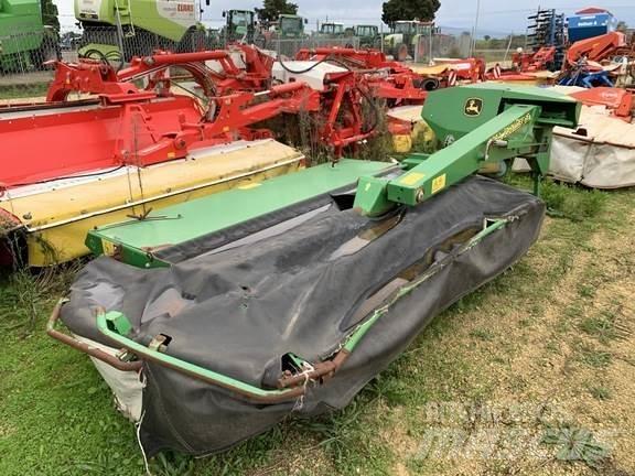 John Deere 328A Maaikneuzers