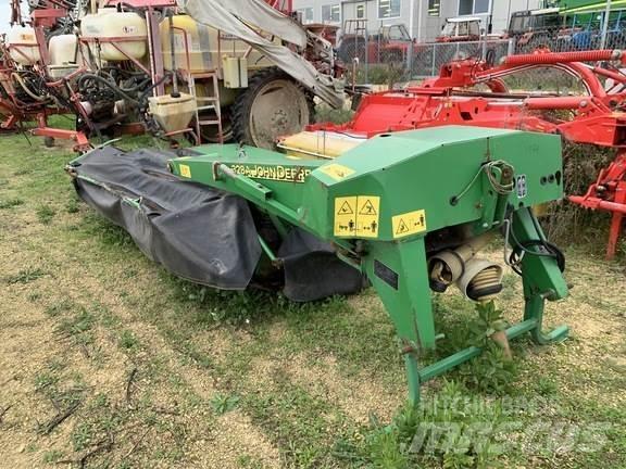 John Deere 328A Maaikneuzers