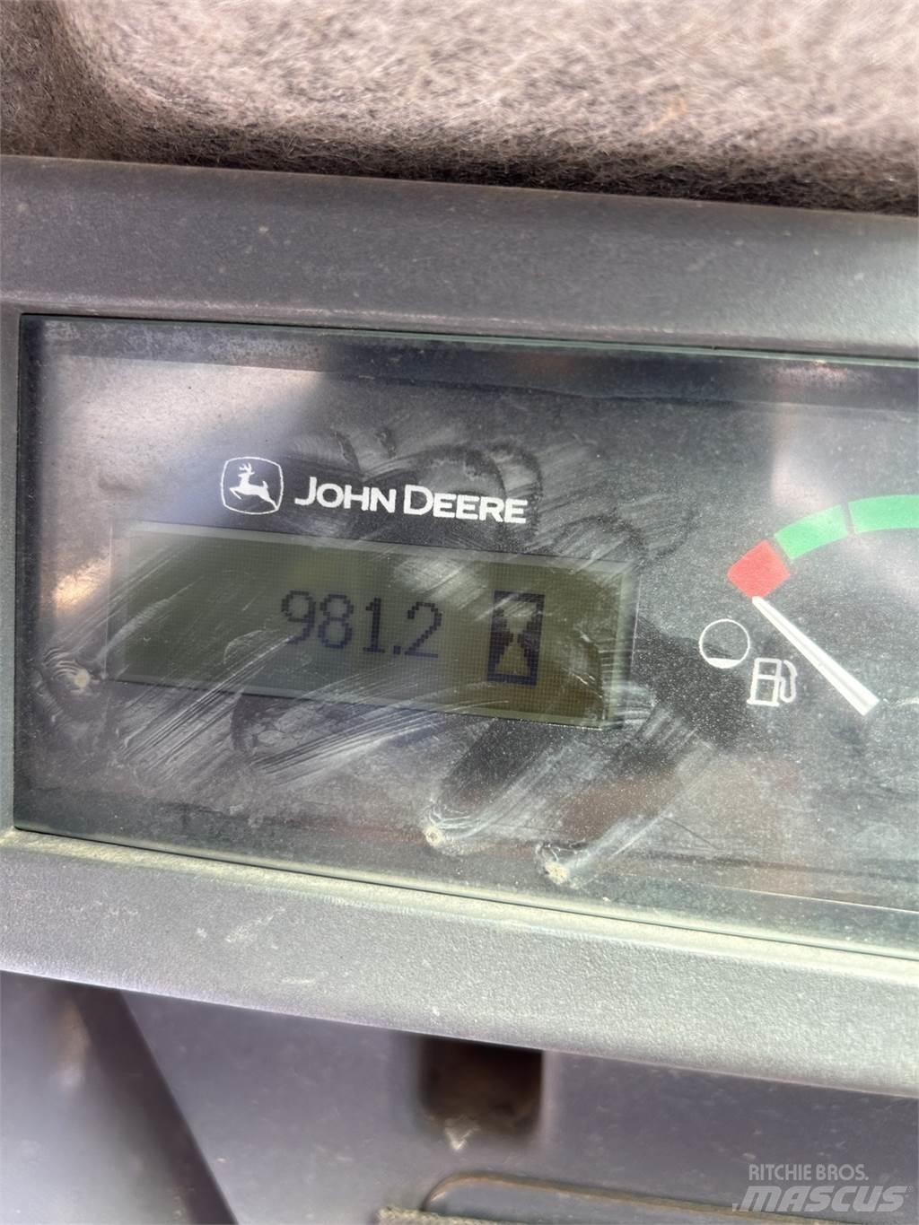 John Deere 331G Miniladers