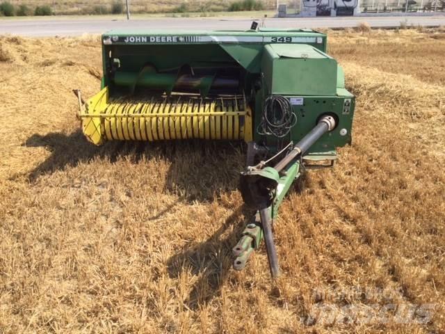 John Deere 349 Vierkante balenpers