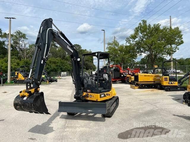 John Deere 35 P Minigraafmachines < 7t