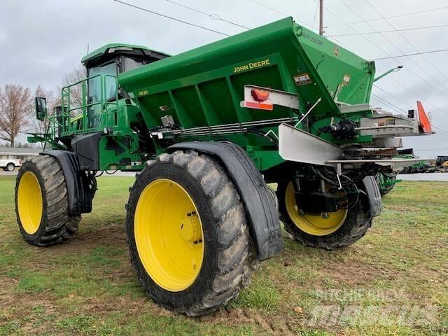 John Deere 400R Getrokken spuitmachines