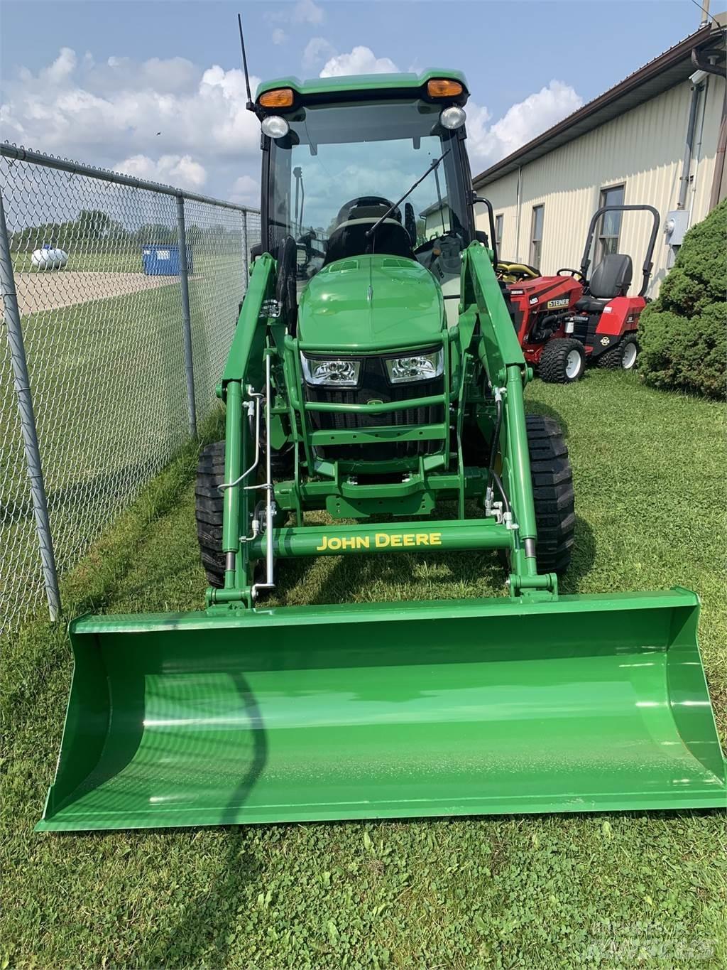 John Deere 4044R Tractoren