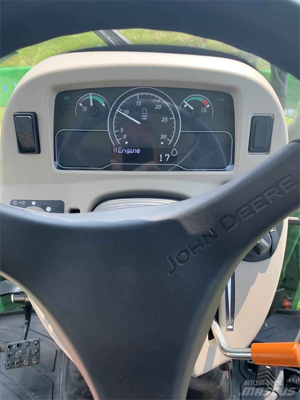 John Deere 4044R Tractoren