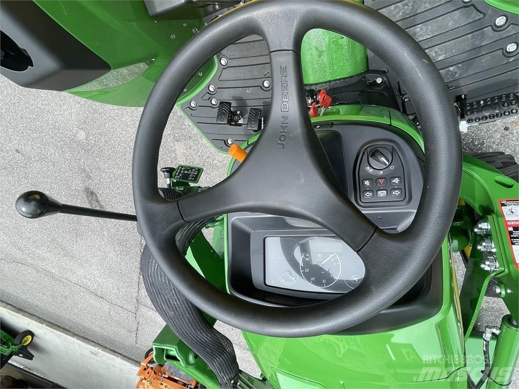 John Deere 4052M Tractoren
