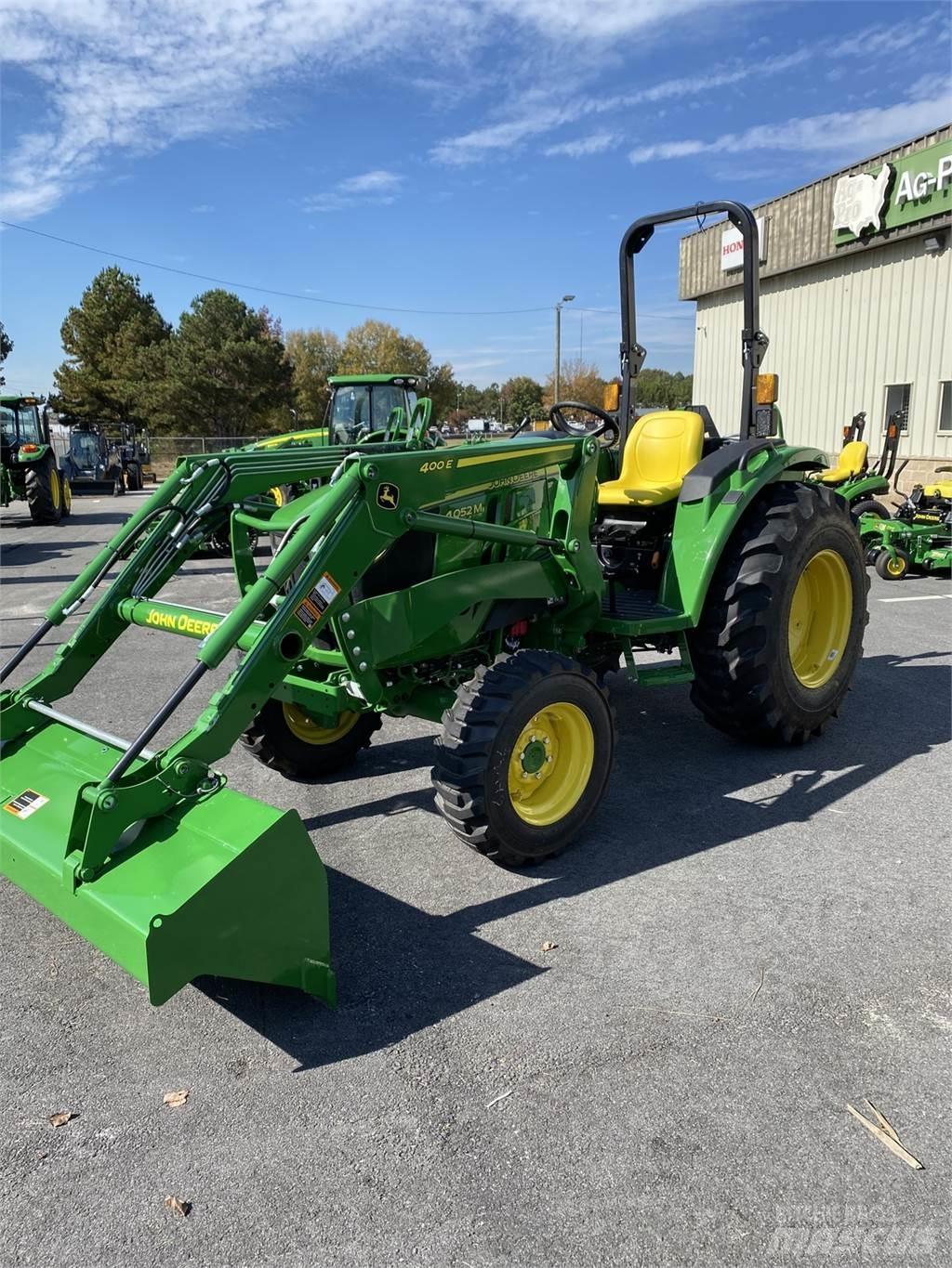 John Deere 4052M Tractoren
