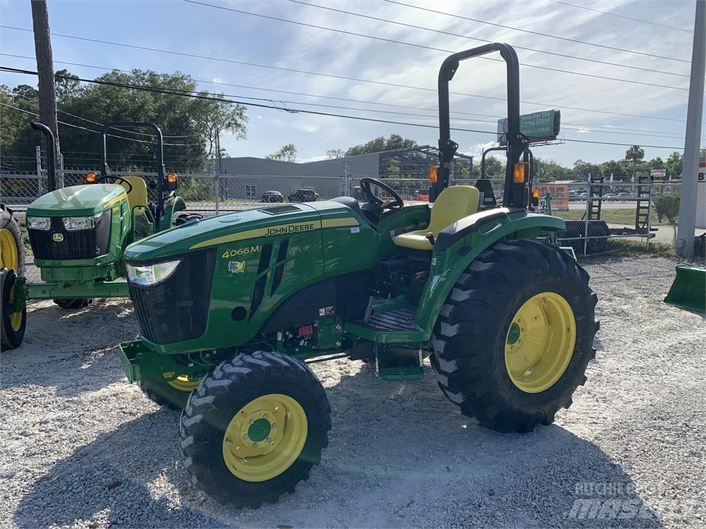 John Deere 4066M Tractoren