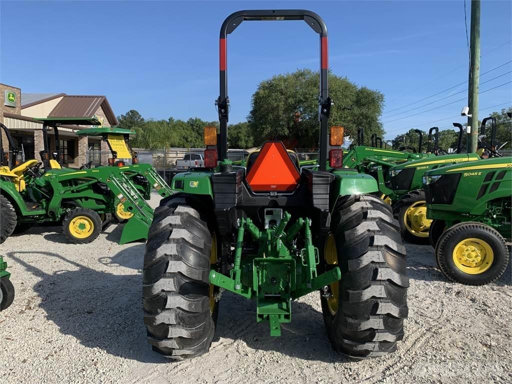 John Deere 4066M Tractoren