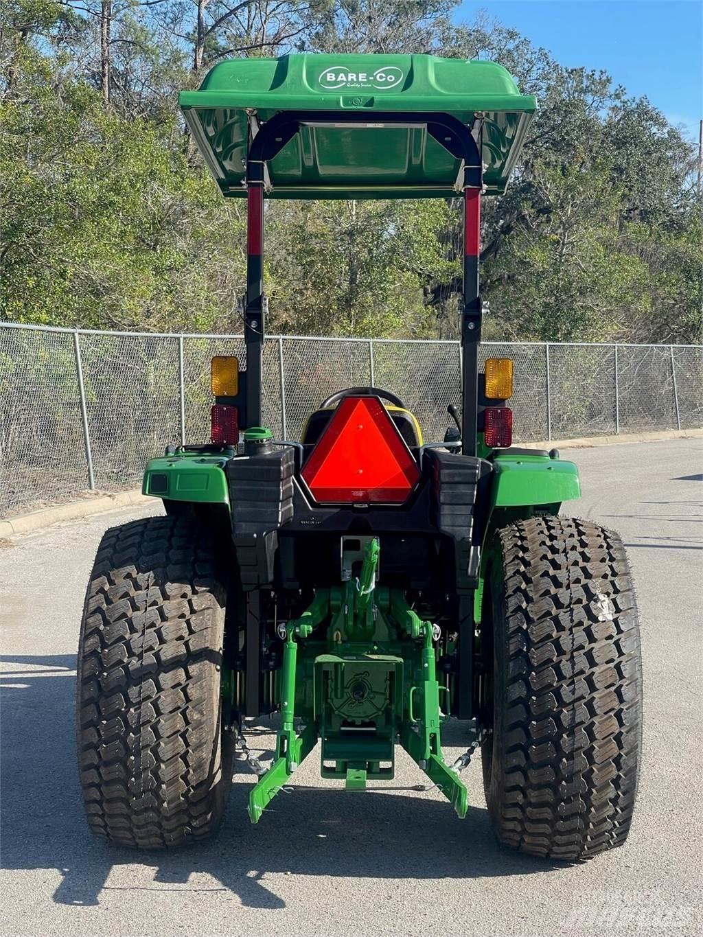 John Deere 4066M Tractoren