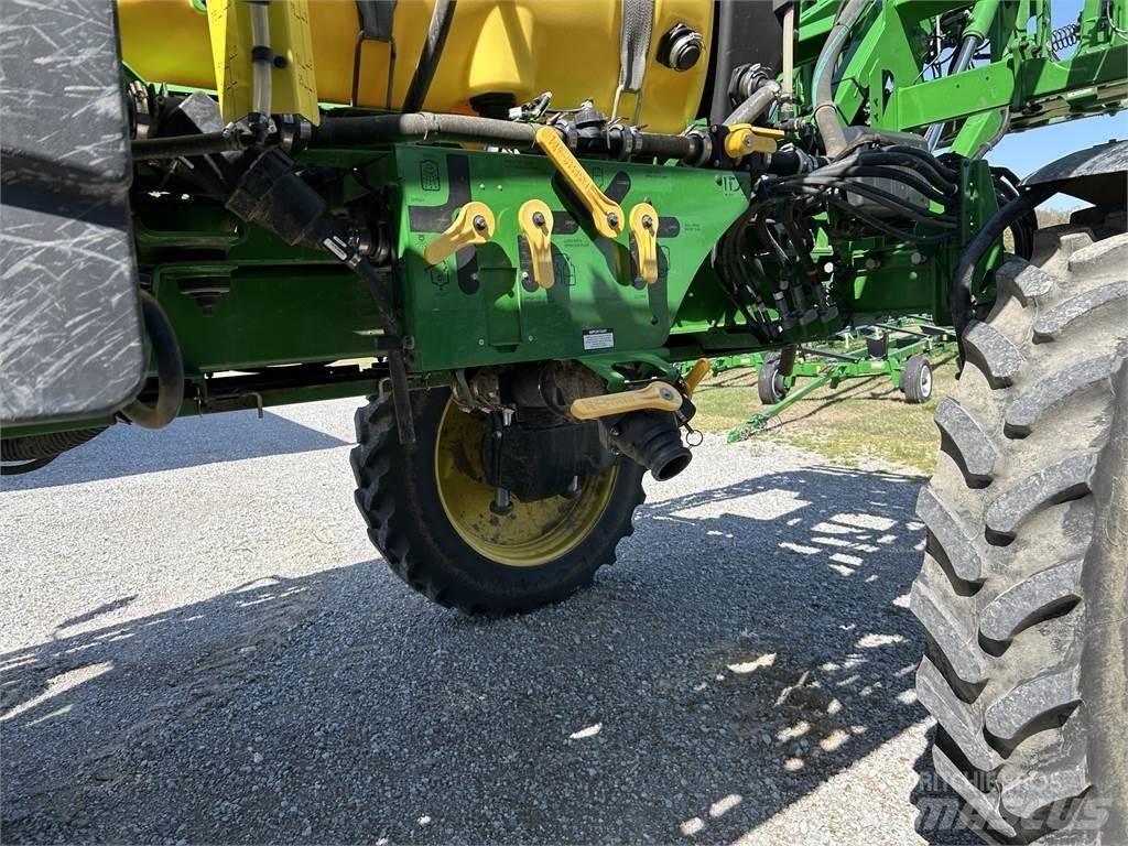 John Deere 408R Getrokken spuitmachines