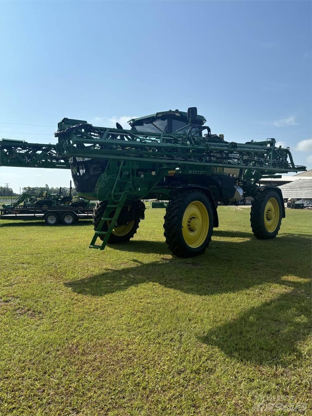 John Deere 410R Getrokken spuitmachines