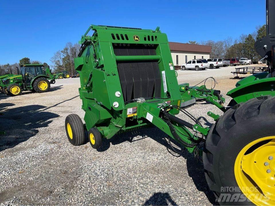 John Deere 450E Ronde-balenpersen