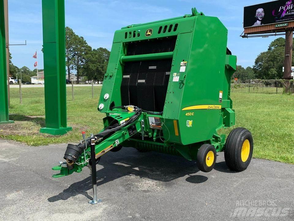 John Deere 450E Ronde-balenpersen
