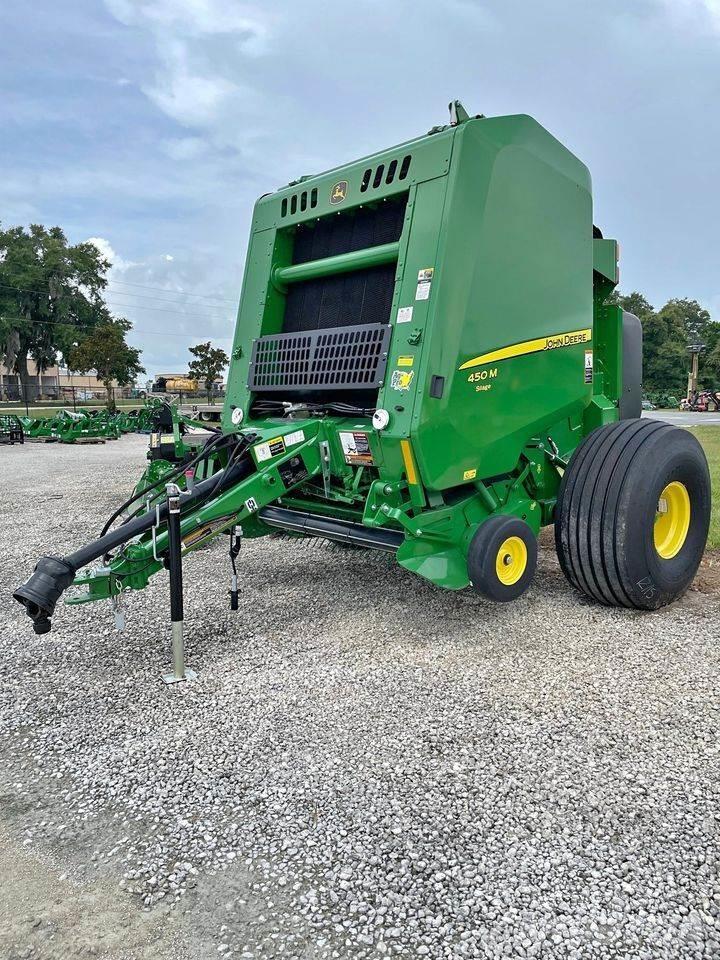 John Deere 450M Ronde-balenpersen