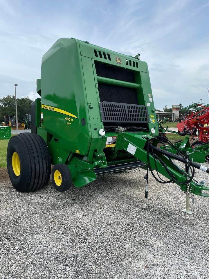 John Deere 450M Ronde-balenpersen