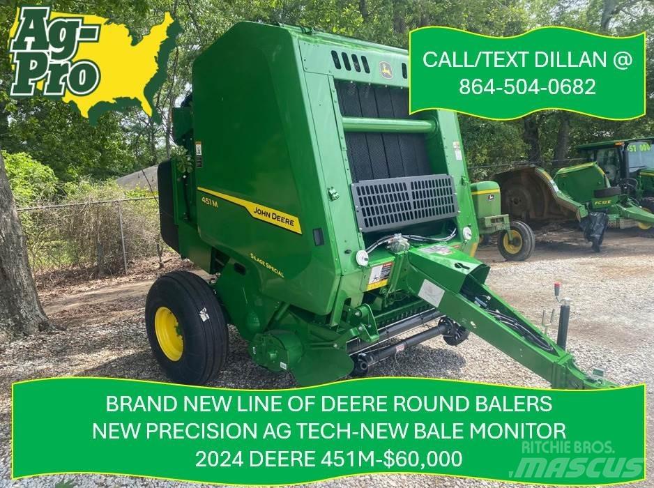 John Deere 451M Ronde-balenpersen