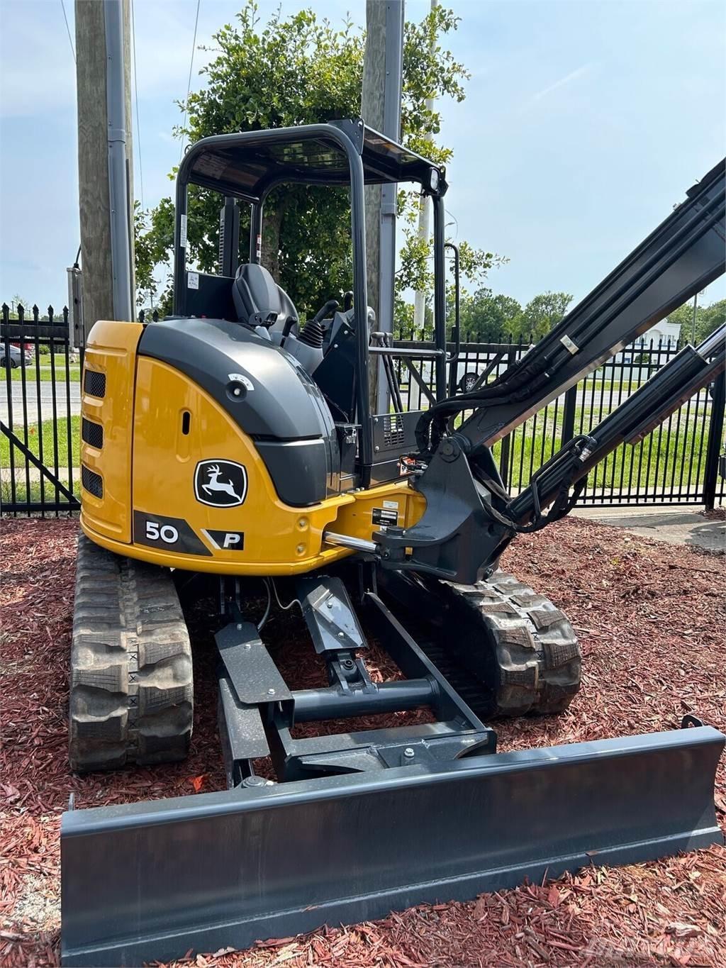 John Deere 50 P Minigraafmachines < 7t