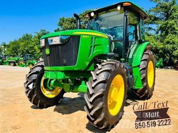 John Deere 5090E Tractoren