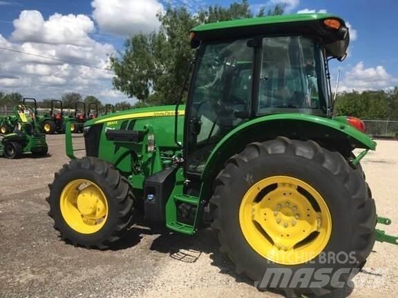 John Deere 5100E Tractoren
