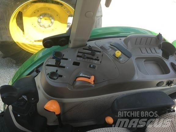 John Deere 5100E Tractoren
