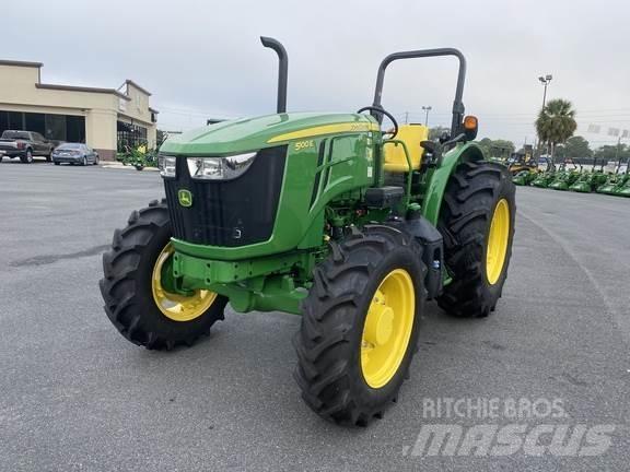 John Deere 5100E Tractoren