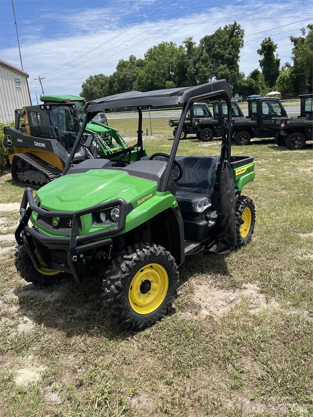 John Deere 560E Utiliteitsmachines