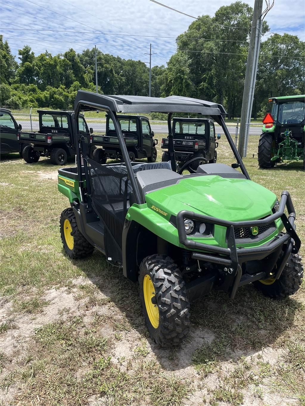John Deere 560E Utiliteitsmachines