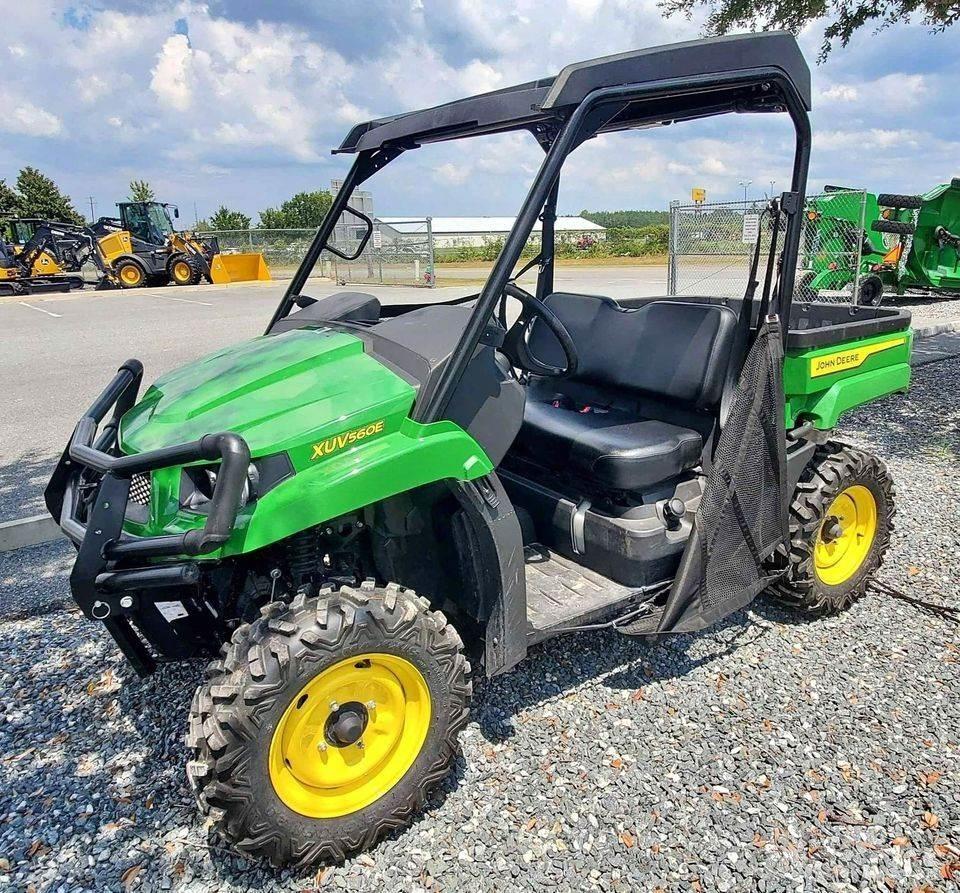 John Deere 560E Utiliteitsmachines