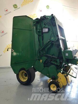 John Deere 590 Ronde-balenpersen