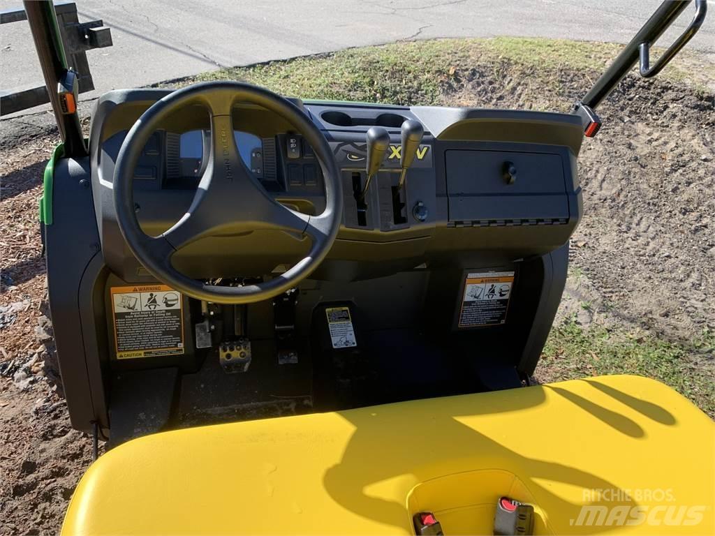 John Deere 590M Utiliteitsmachines