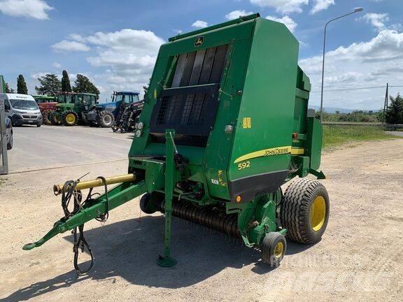 John Deere 592 Ronde-balenpersen
