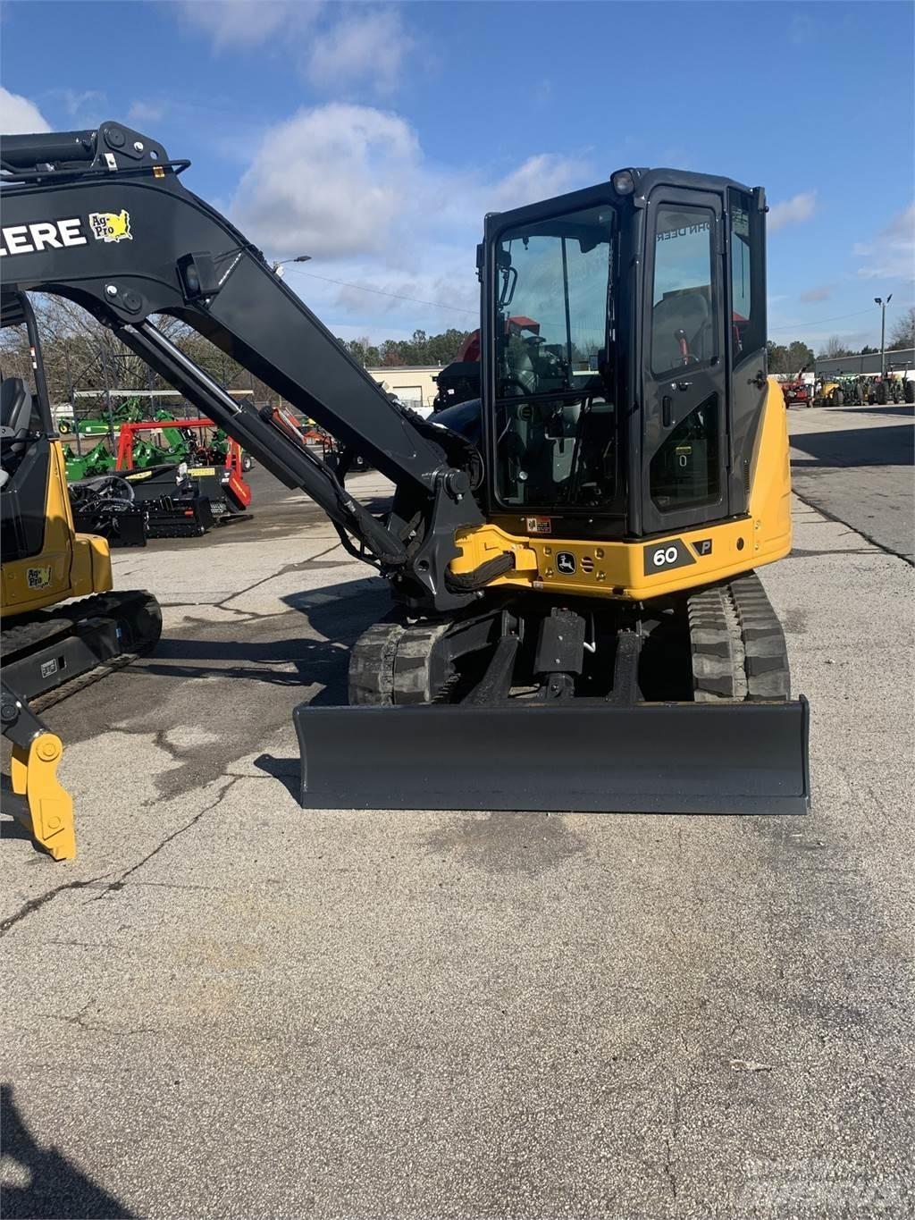 John Deere 60 P Minigraafmachines < 7t