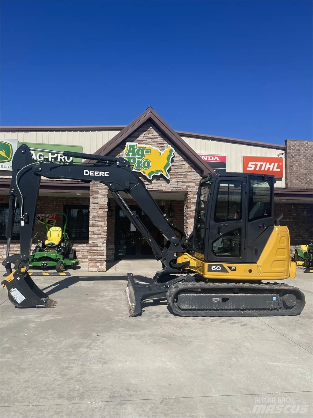 John Deere 60 P Minigraafmachines < 7t