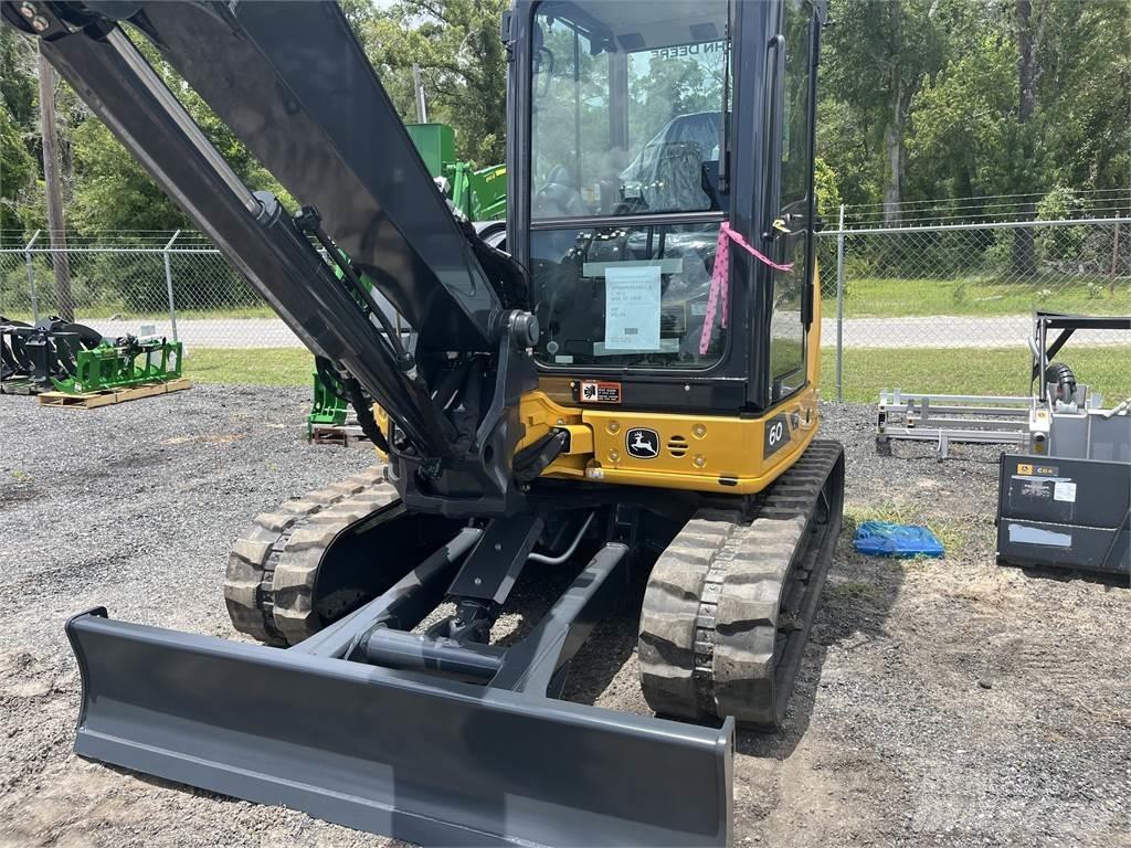 John Deere 60 P Minigraafmachines < 7t