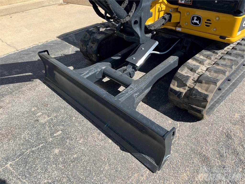 John Deere 60 P Minigraafmachines < 7t