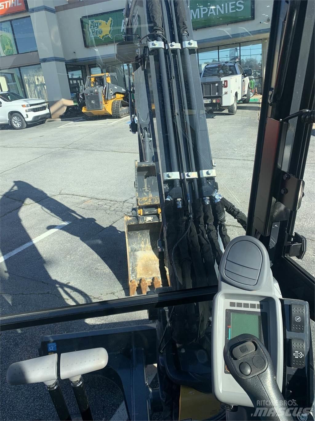 John Deere 60P Long Reach Graafmachines