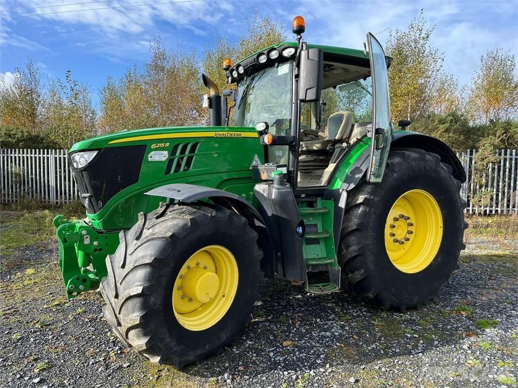John Deere 6215R Tractoren