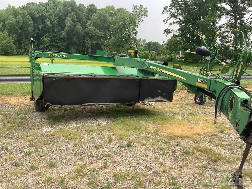 John Deere 635 Maaikneuzers