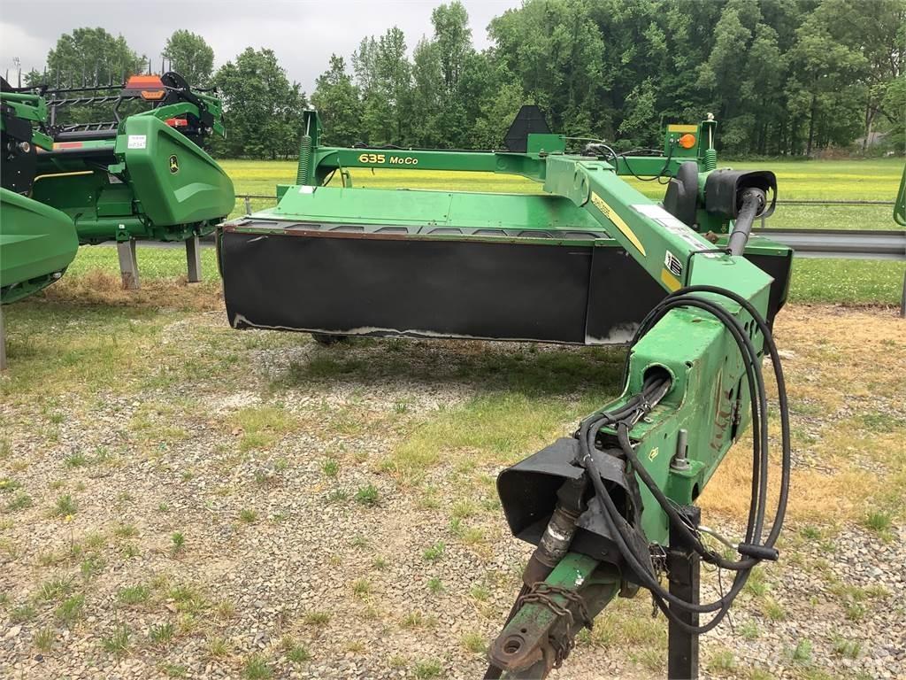 John Deere 635 Maaikneuzers