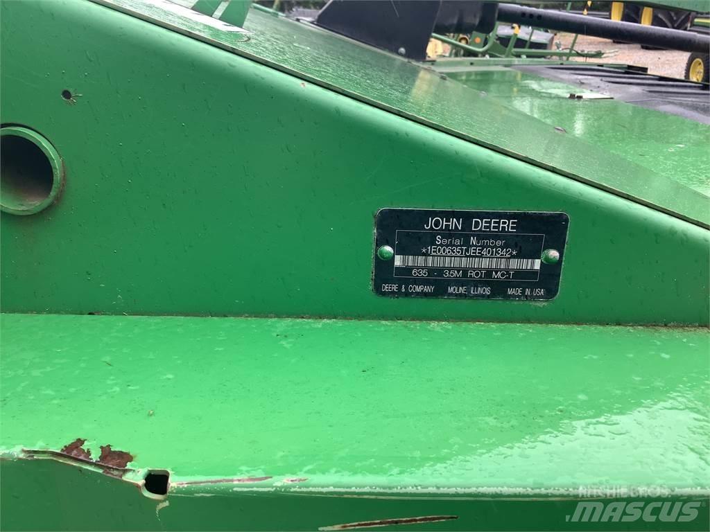 John Deere 635 Maaikneuzers