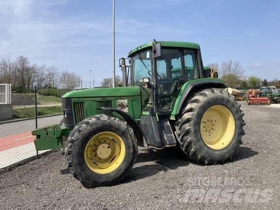 John Deere 6910 Tractoren