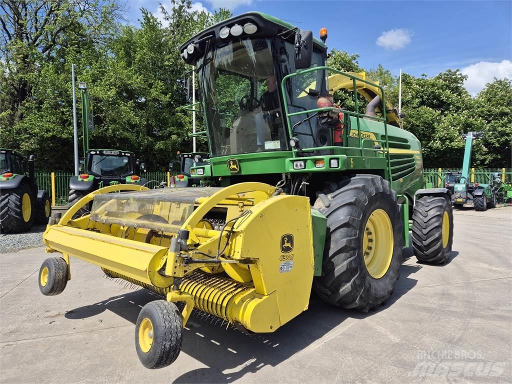 John Deere 7780 Getrokken veldhakselaar