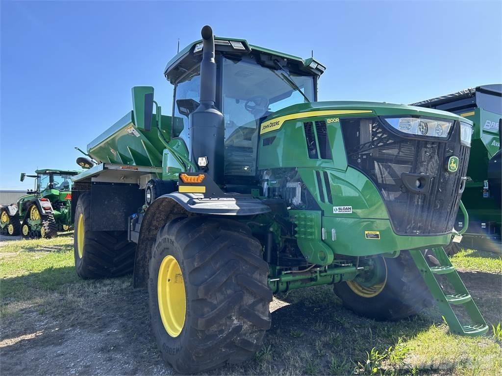 John Deere 800R Getrokken spuitmachines