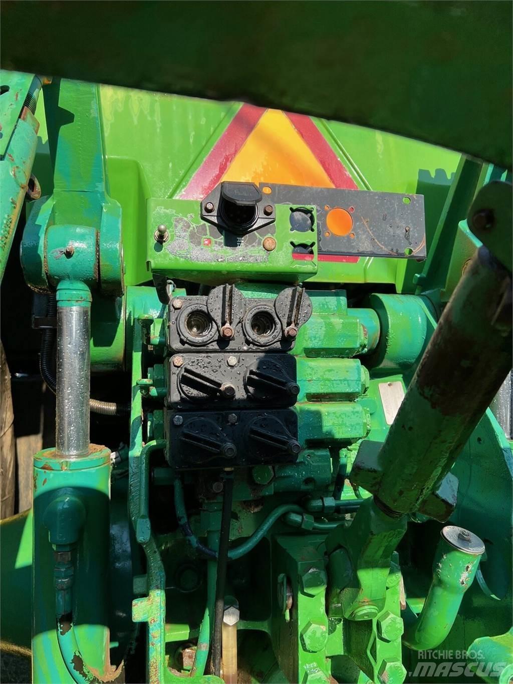 John Deere 8200 Tractoren