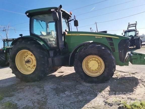 John Deere 8295R Tractoren