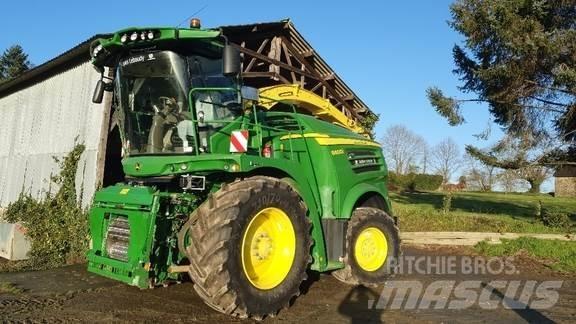 John Deere 8400 Getrokken veldhakselaar