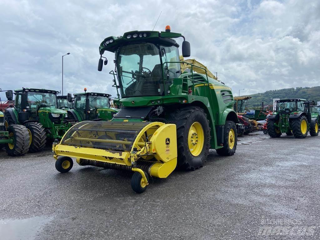 John Deere 8400i Getrokken veldhakselaar