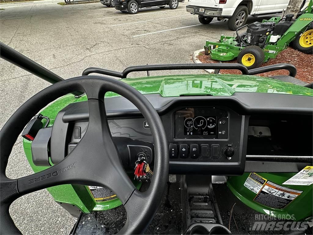 John Deere 855M Utiliteitsmachines